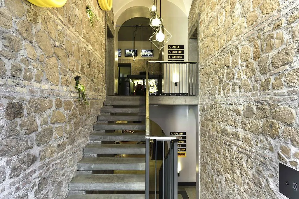 Hostel Yellowsquare Rome Italië