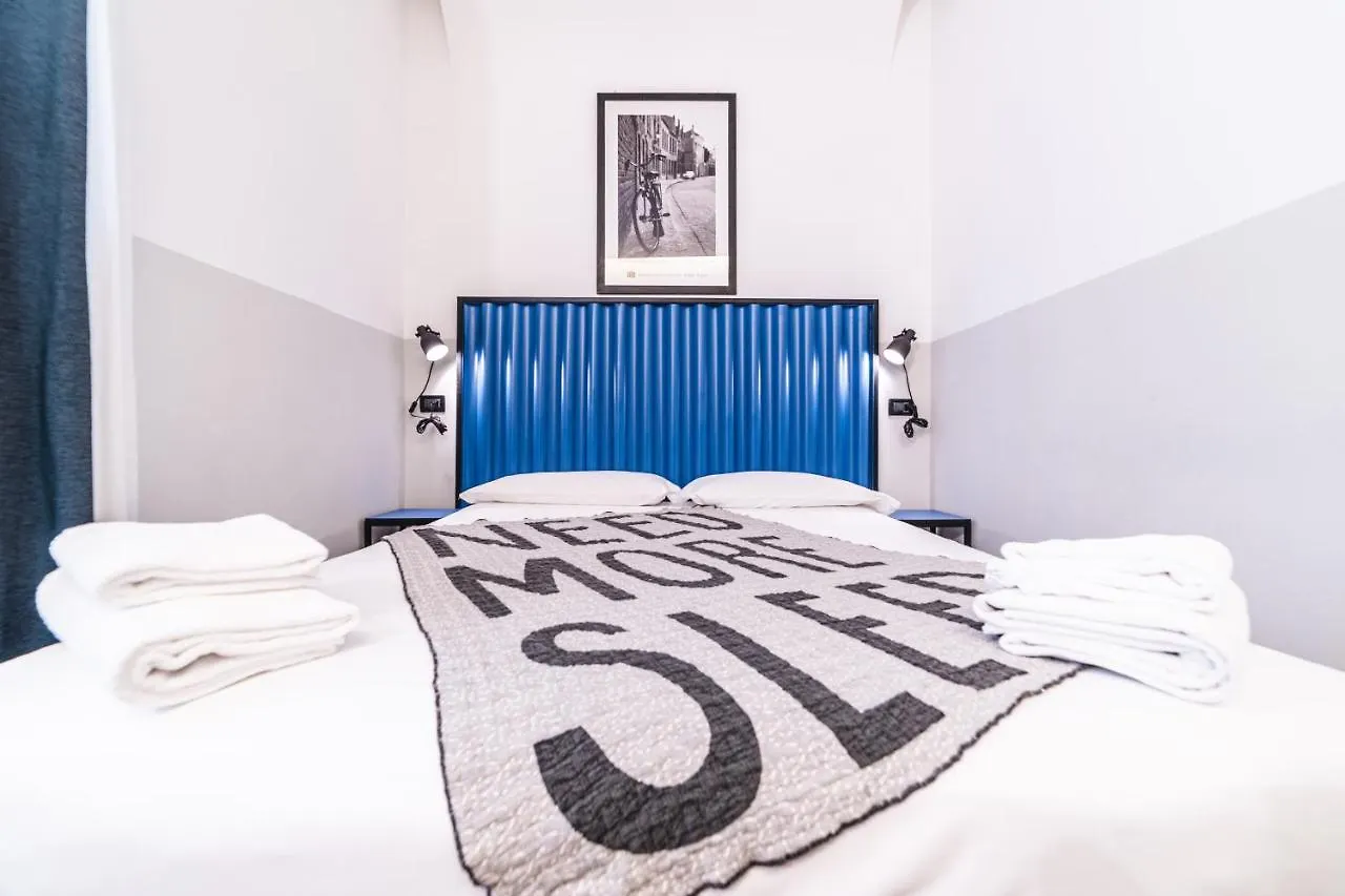Hostel Yellowsquare Rzym