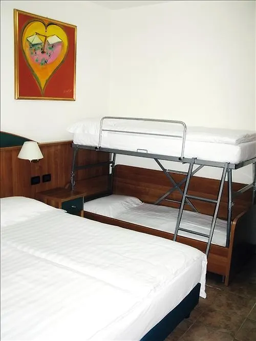 Yellowsquare Rome Hostel